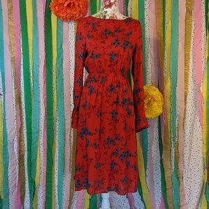 Le Lis Floral Dress - Size S